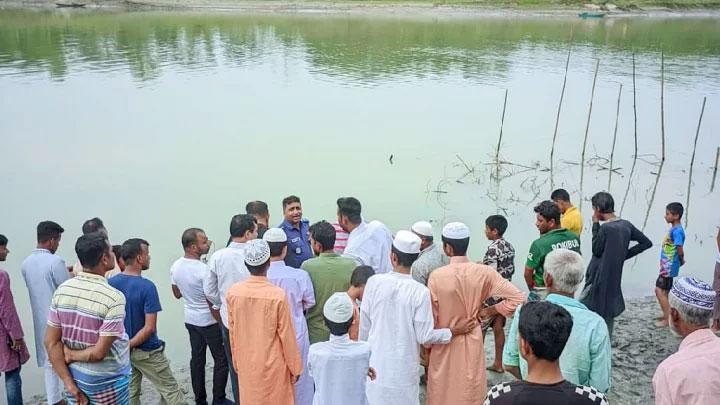 ব্রহ্মপুত্র নদে অজ্ঞাত কিশোরের লাশ