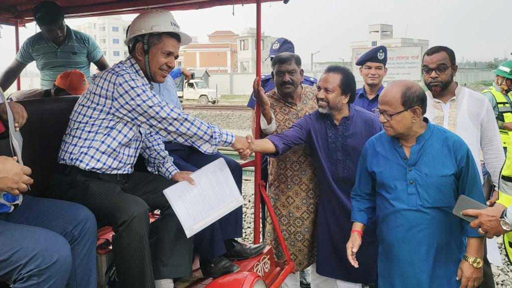 বঙ্গবন্ধু রেলসেতুর কাজ পরিদর্শনে প্রধান উপদেষ্টা কার্যালয়ের সচিব