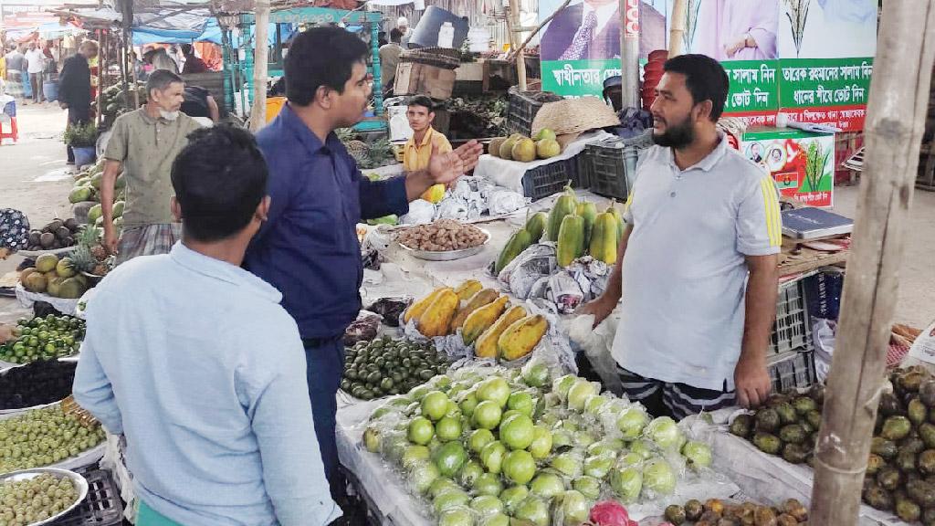 পরিবেশ অধিদপ্তরের অভিযানে ৪৮৪৫ কেজি পলিথিন জব্দ, কারখানা সিলগালা